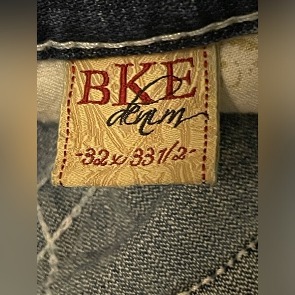 BKE Women’s Distressed Drew Bootcut Medium Wash Buckle Jeans Size 32 x 33 1/2 - Picture 12 of 15